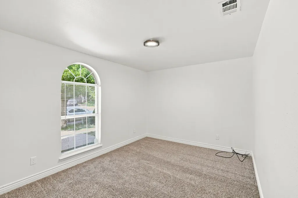 2534 Las Villas Avenue Dallas TX 75211