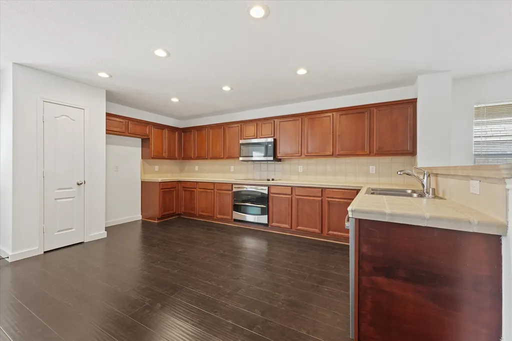 5311 Freestone Drive Grand Prairie TX 75052