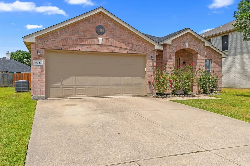 5311 Freestone Drive Grand Prairie TX 75052