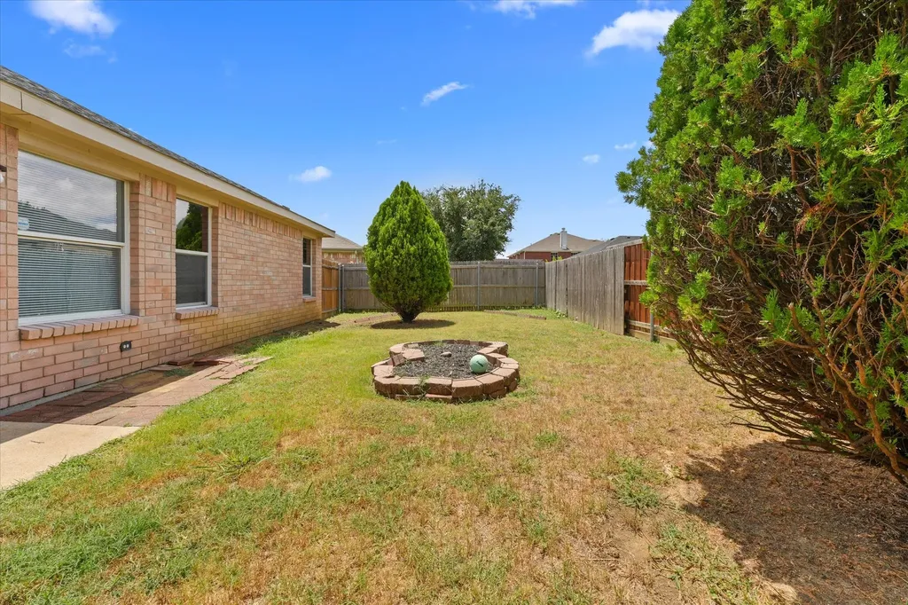 5311 Freestone Drive Grand Prairie TX 75052