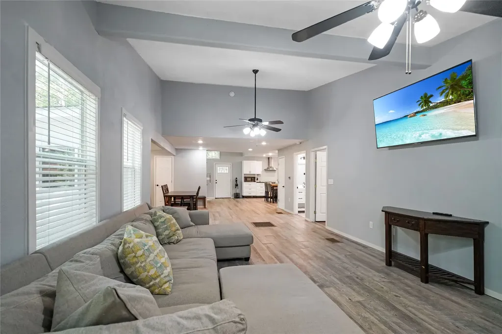 2228 W Holly Trail Holly Lake Ranch TX 75765
