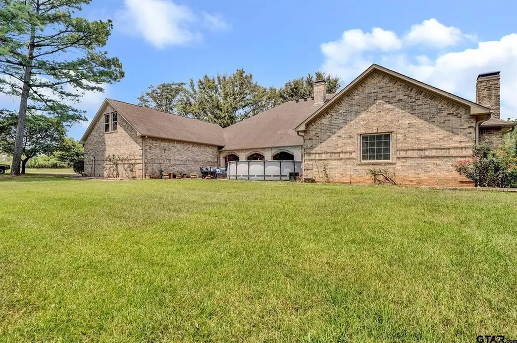 13521 Fm 16 W Lindale TX 75771
