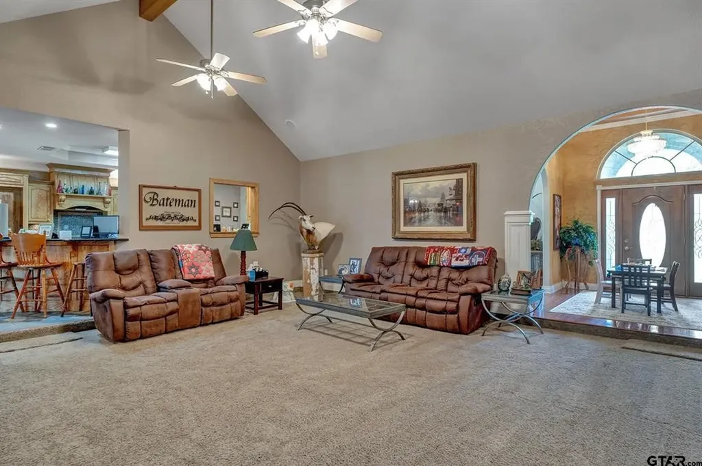 13521 Fm 16 W Lindale TX 75771