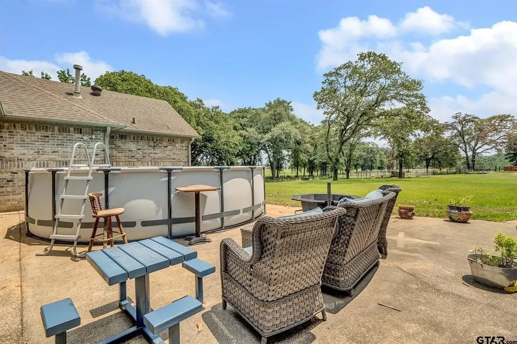 13521 Fm 16 W Lindale TX 75771