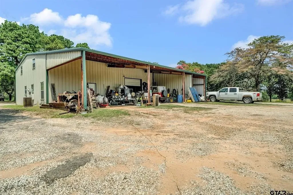 13521 Fm 16 W Lindale TX 75771
