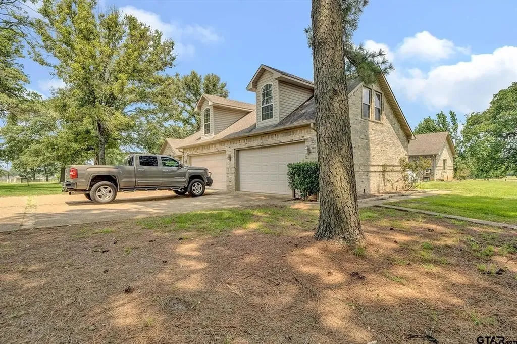 13521 Fm 16 W Lindale TX 75771