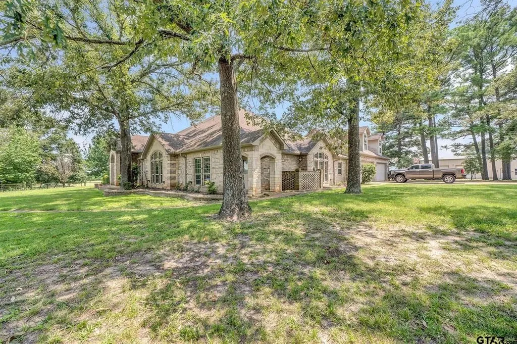13521 Fm 16 W Lindale TX 75771