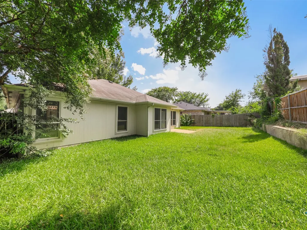 1006 Greenbriar Lane Mckinney TX 75069