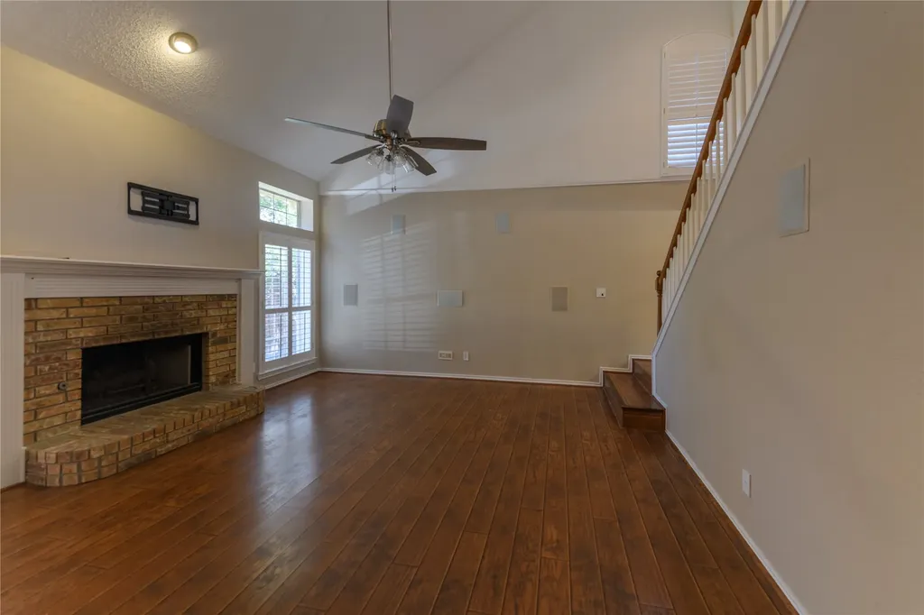 1812 Canoe Way Carrollton TX 75010