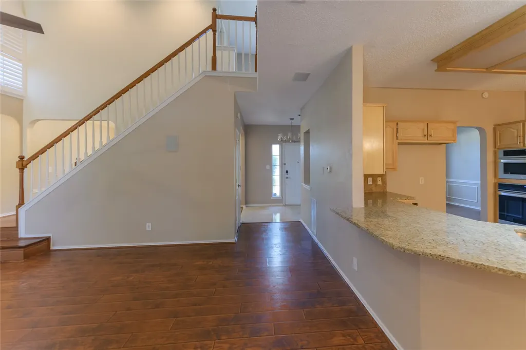 1812 Canoe Way Carrollton TX 75010