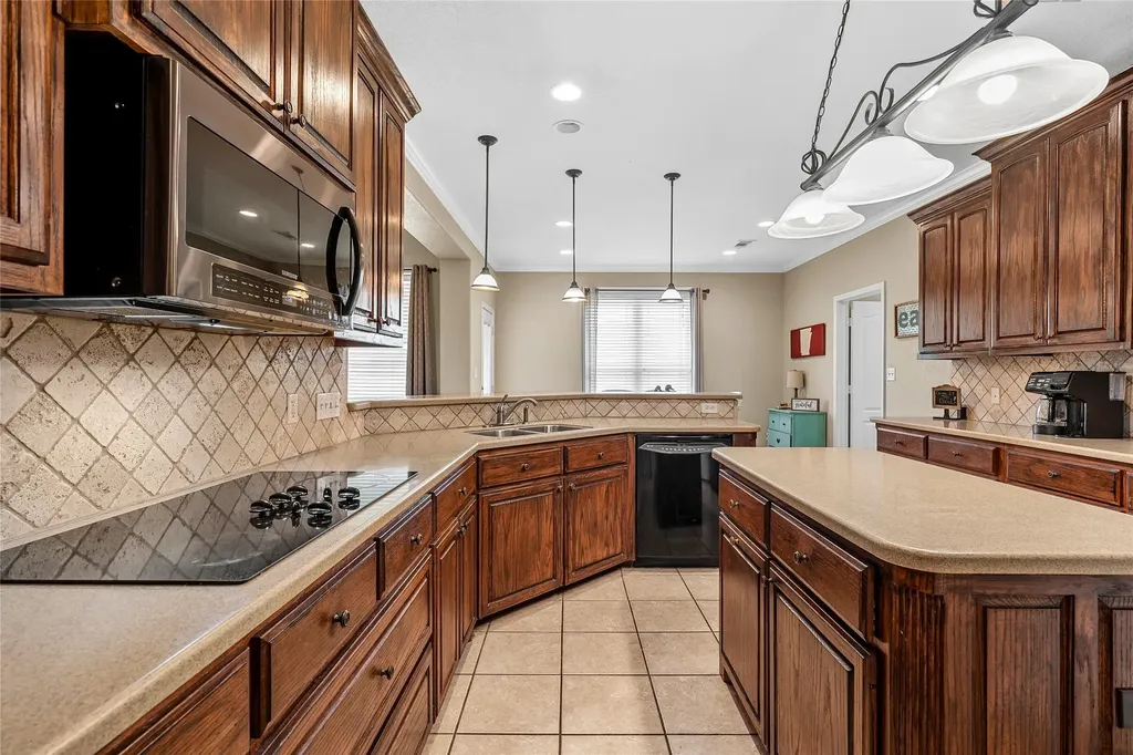 2765 Pleasant Run Road Mcgregor TX 76657