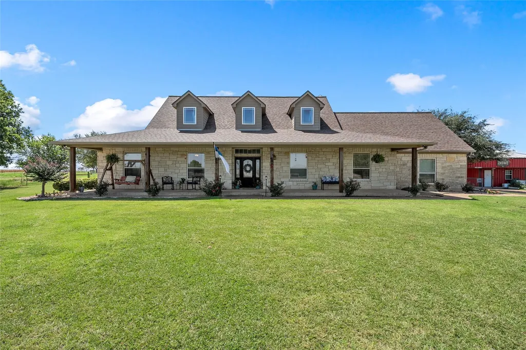 2765 Pleasant Run Road Mcgregor TX 76657