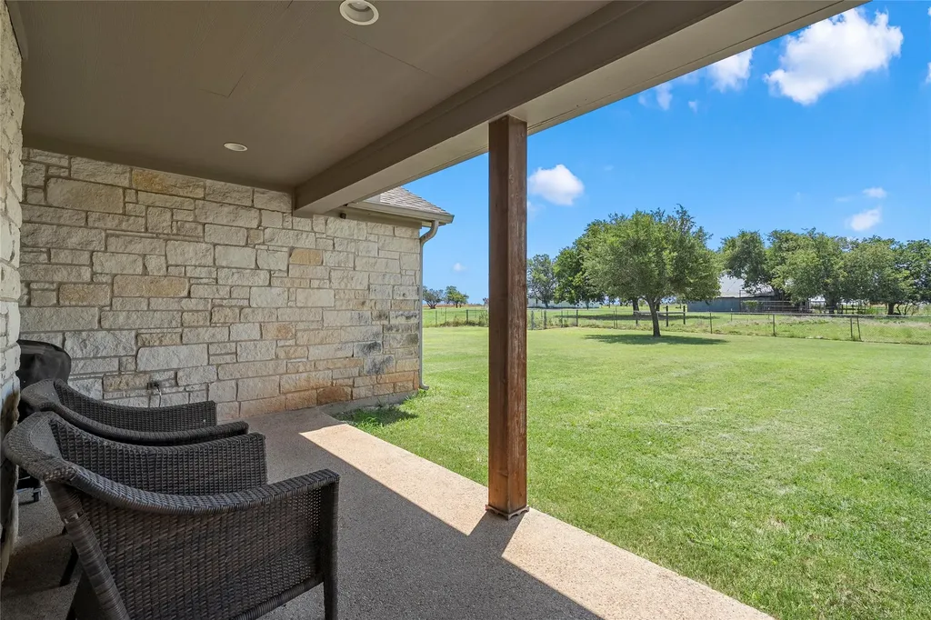 2765 Pleasant Run Road Mcgregor TX 76657