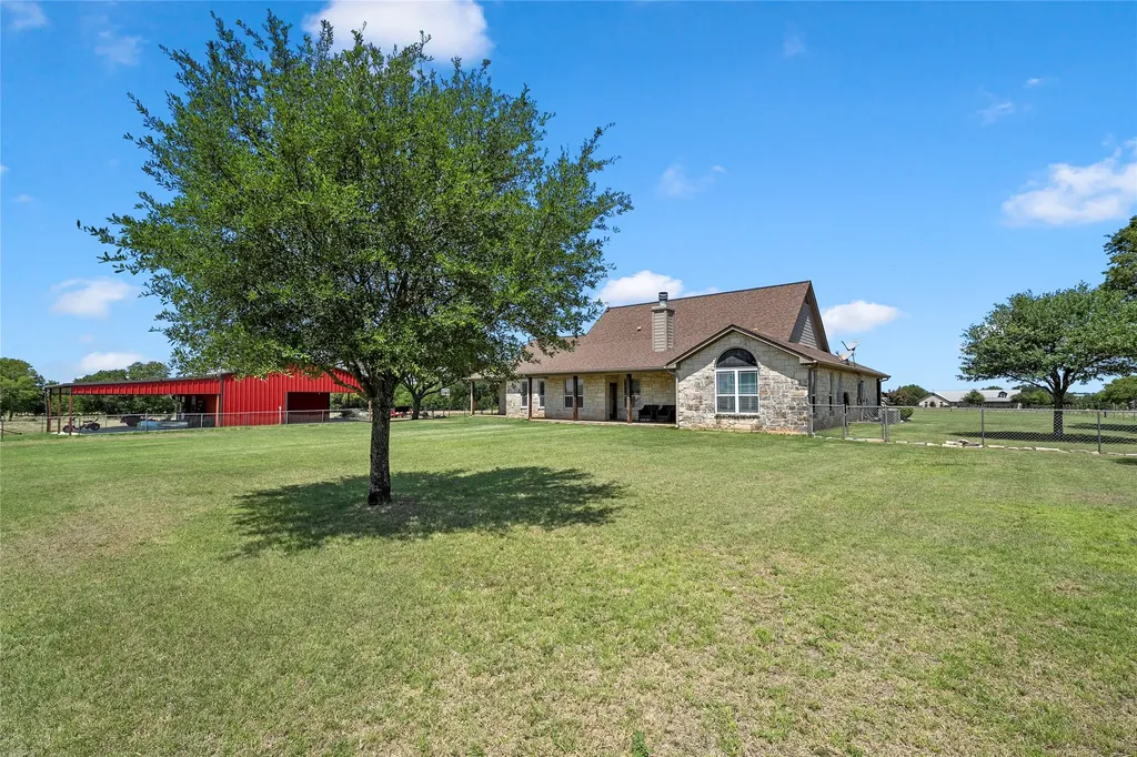 2765 Pleasant Run Road Mcgregor TX 76657