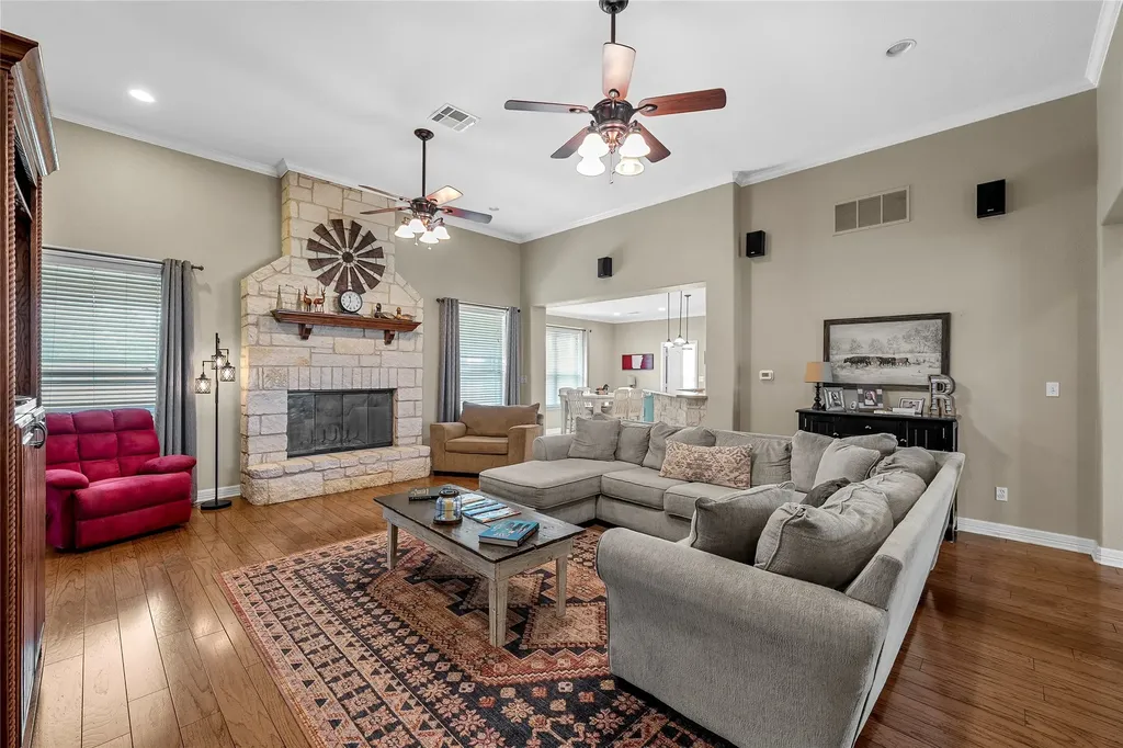 2765 Pleasant Run Road Mcgregor TX 76657