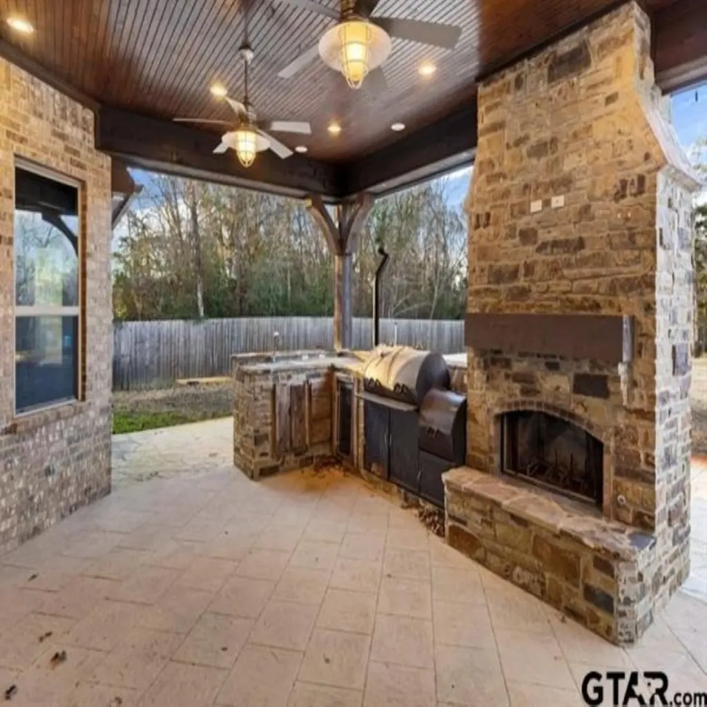 11378 State Highway 110 N Tyler TX 75704