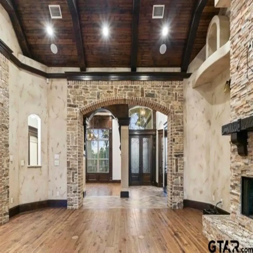 11378 State Highway 110 N Tyler TX 75704