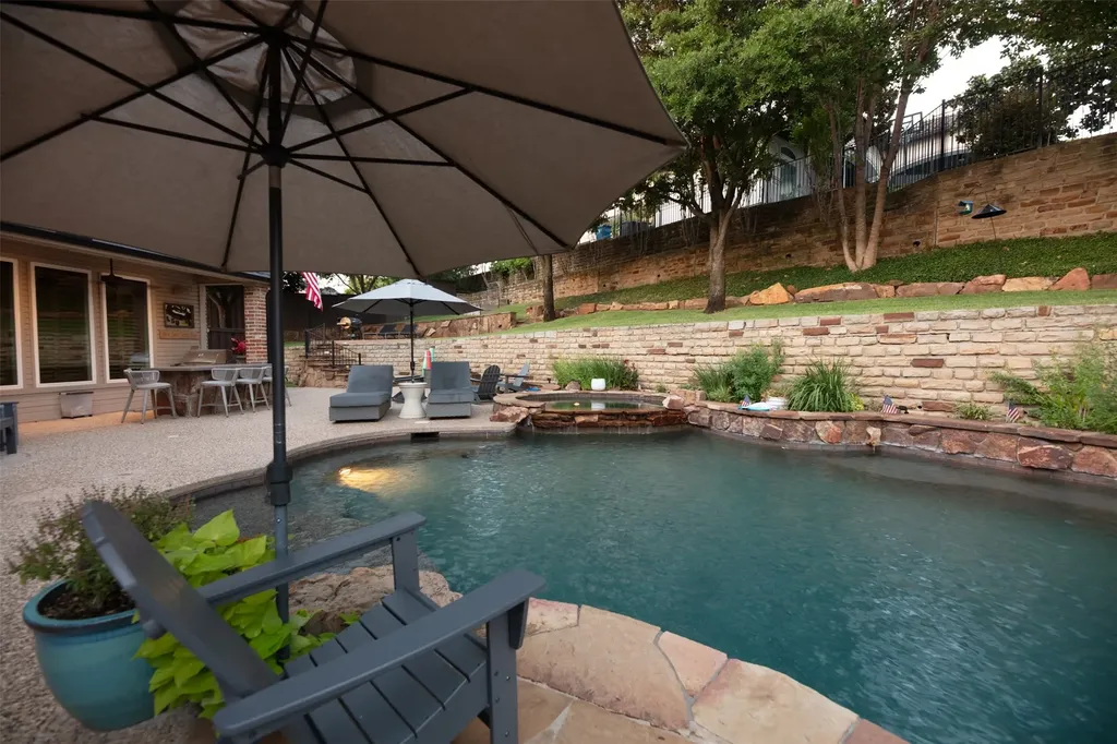 805 Lake Breeze Drive Highland Village TX 75077