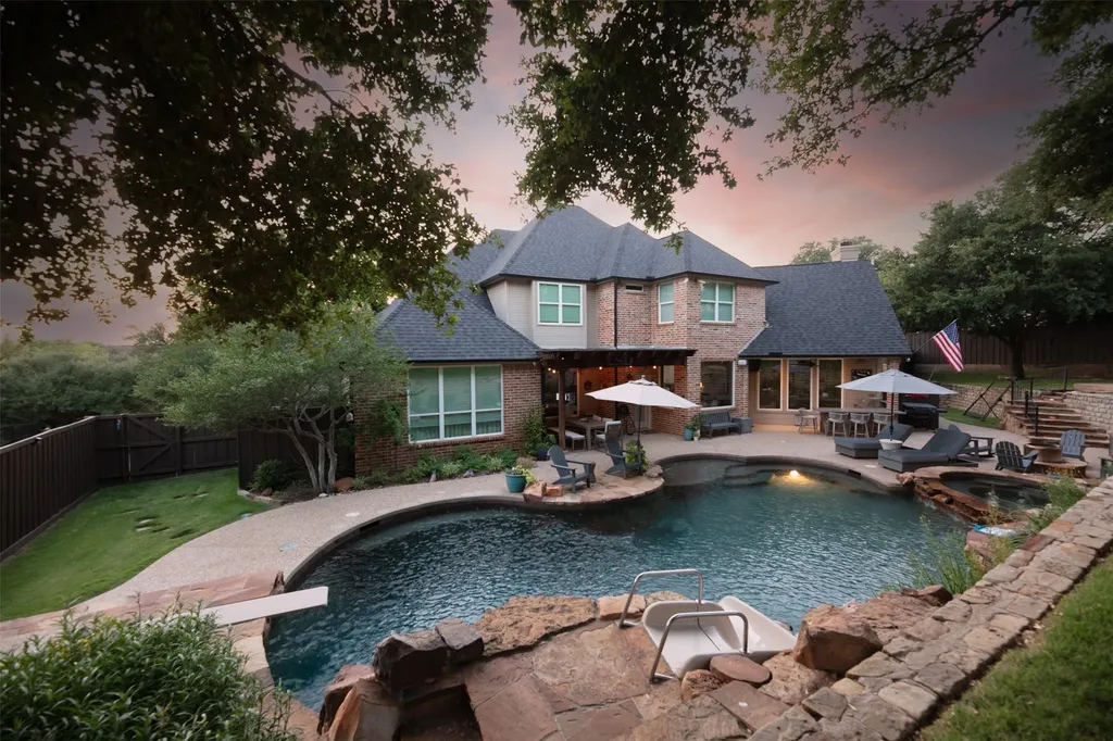 805 Lake Breeze Drive Highland Village TX 75077