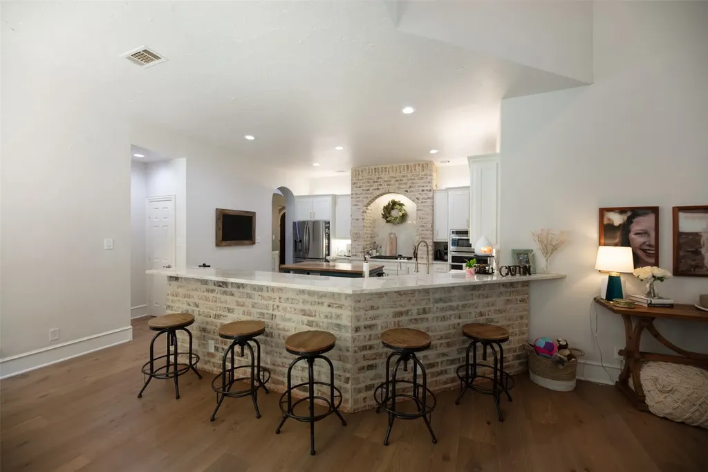 805 Lake Breeze Drive Highland Village TX 75077