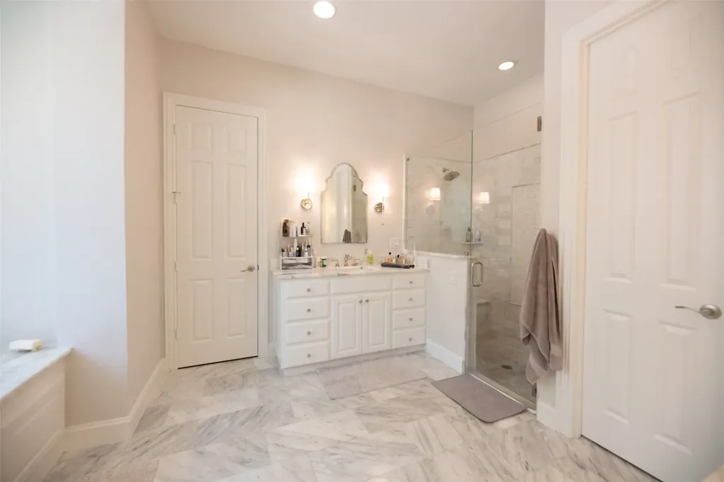 805 Lake Breeze Drive Highland Village TX 75077