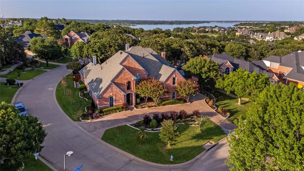 801 Shady Bend Court Highland Village TX 75077