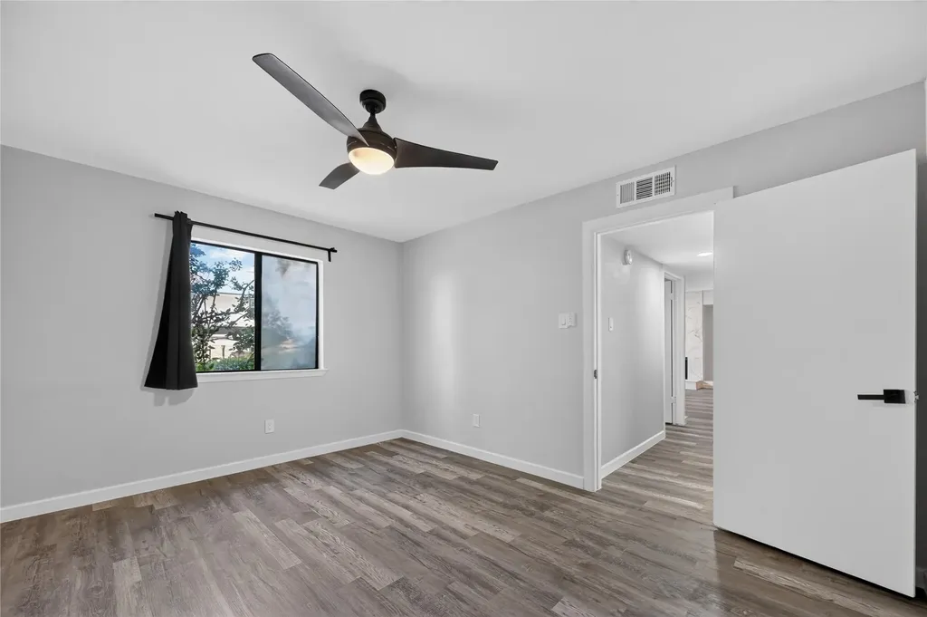 6646 E Lovers Lane Dallas TX 75214