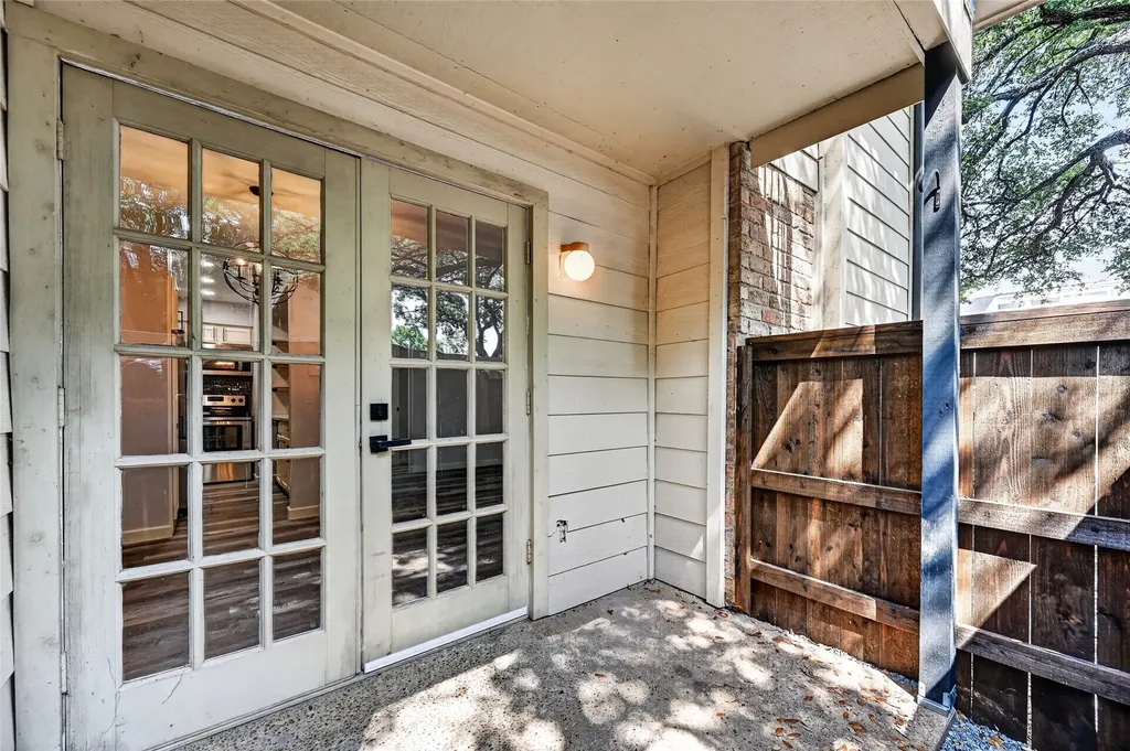 6646 E Lovers Lane Dallas TX 75214
