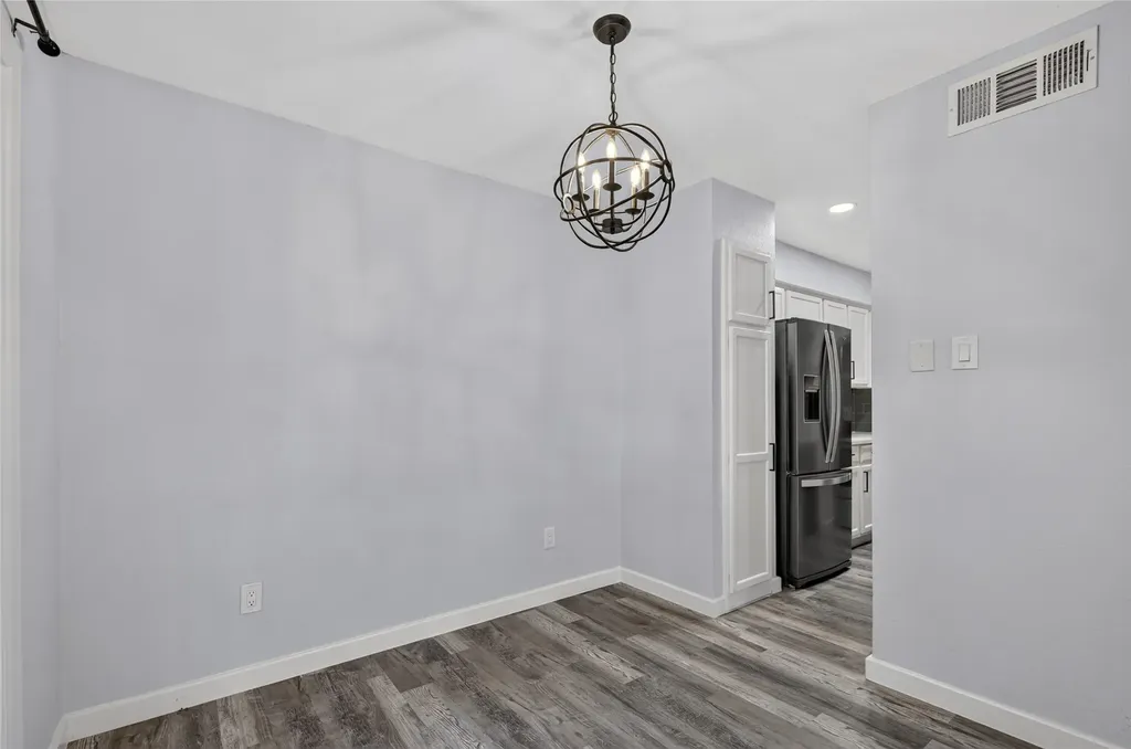 6646 E Lovers Lane Dallas TX 75214