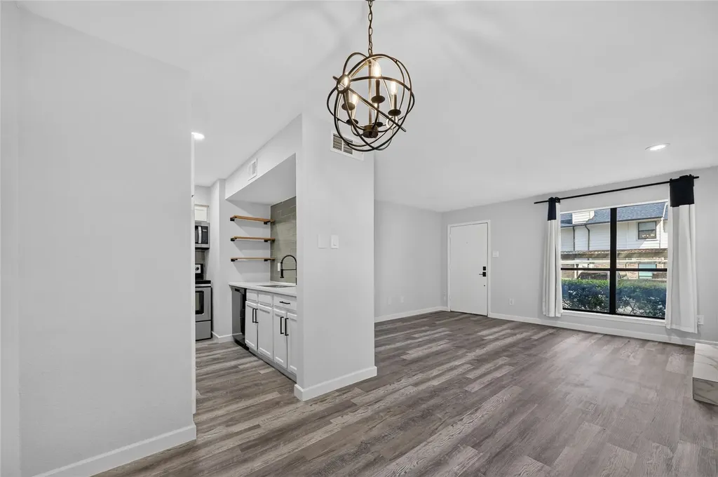 6646 E Lovers Lane Dallas TX 75214