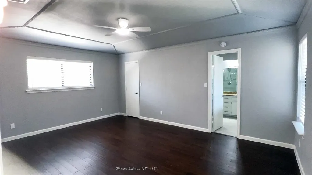 2409 Oakwood Drive Carrollton TX 75006