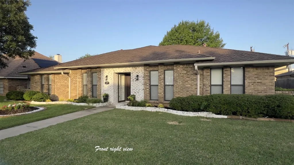 2409 Oakwood Drive Carrollton TX 75006