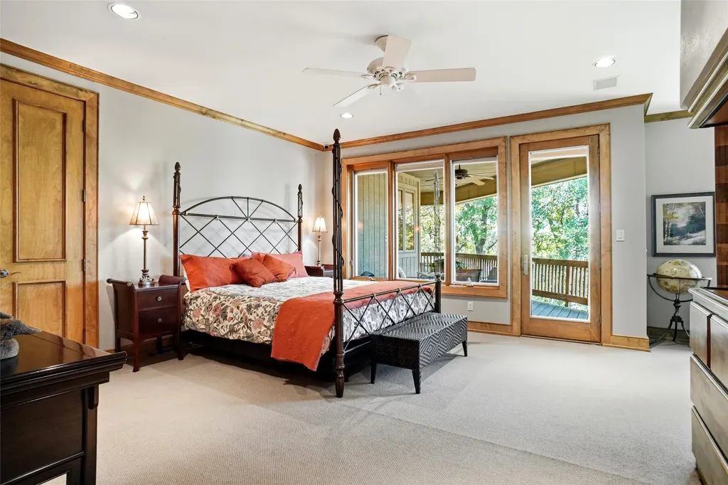 1924 Kensington Drive Fort Worth TX 76110