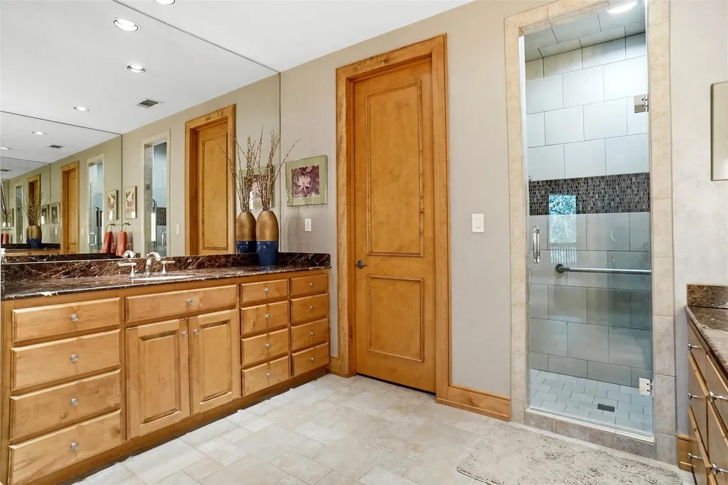 1924 Kensington Drive Fort Worth TX 76110