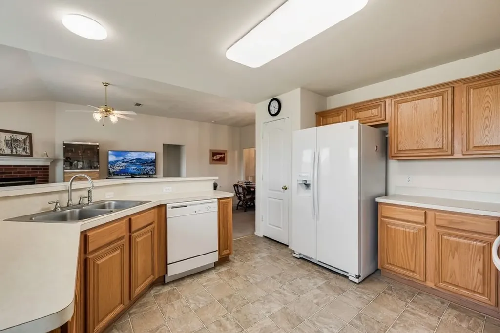 1621 Brookleaf Drive Arlington TX 76018