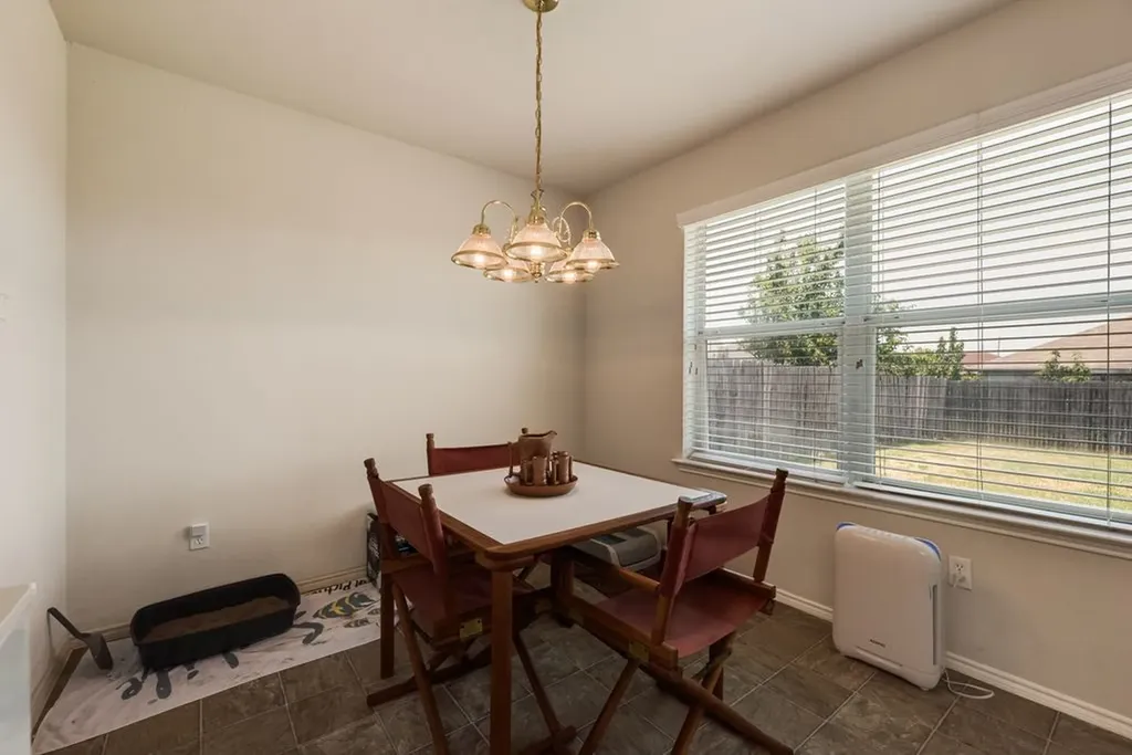 1621 Brookleaf Drive Arlington TX 76018