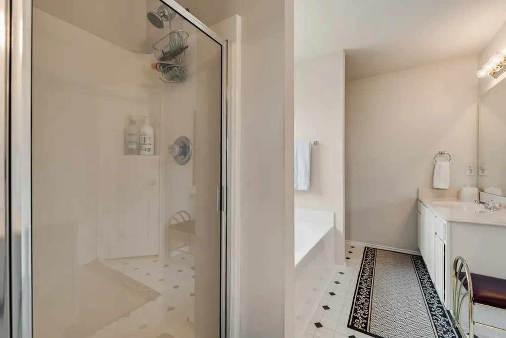 1621 Brookleaf Drive Arlington TX 76018