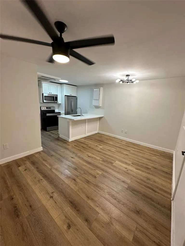 425 N Rosemont Avenue Dallas TX 75208