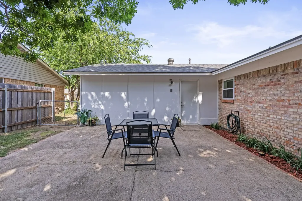 2106 Mccormick Street Denton TX 76205