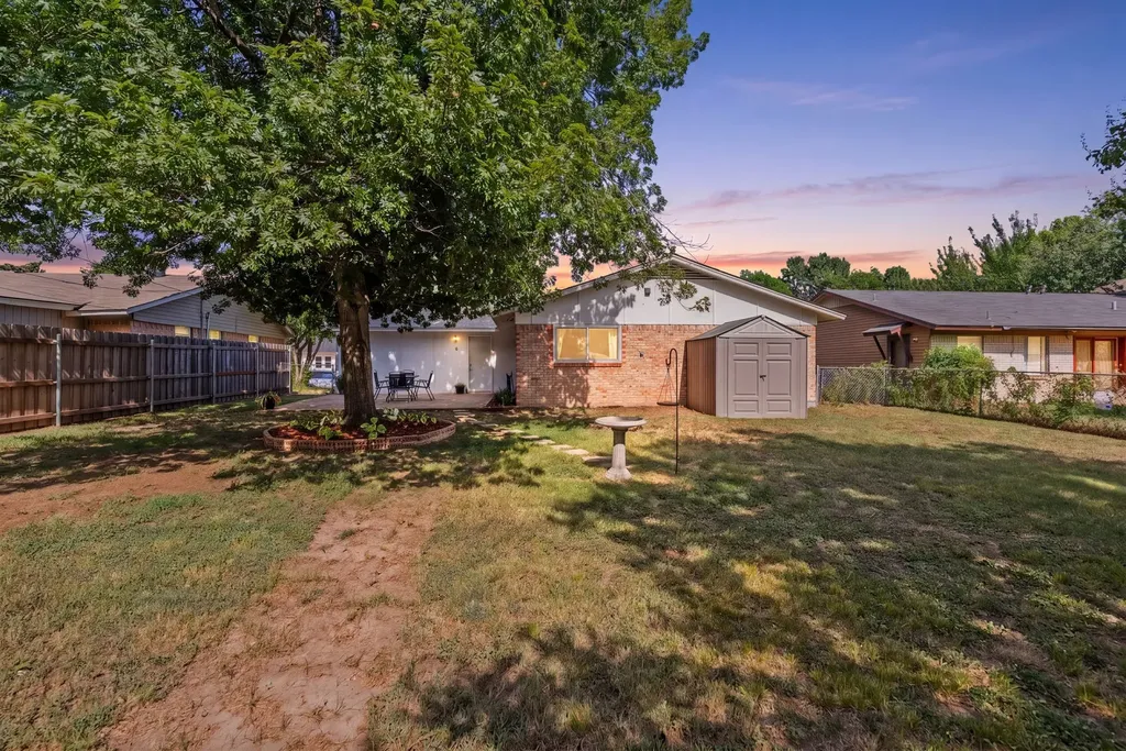 2106 Mccormick Street Denton TX 76205