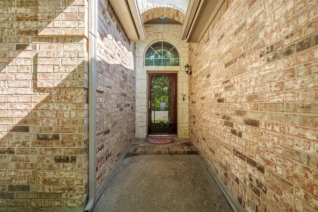 2641 Chadwick Drive Fort Worth TX 76131