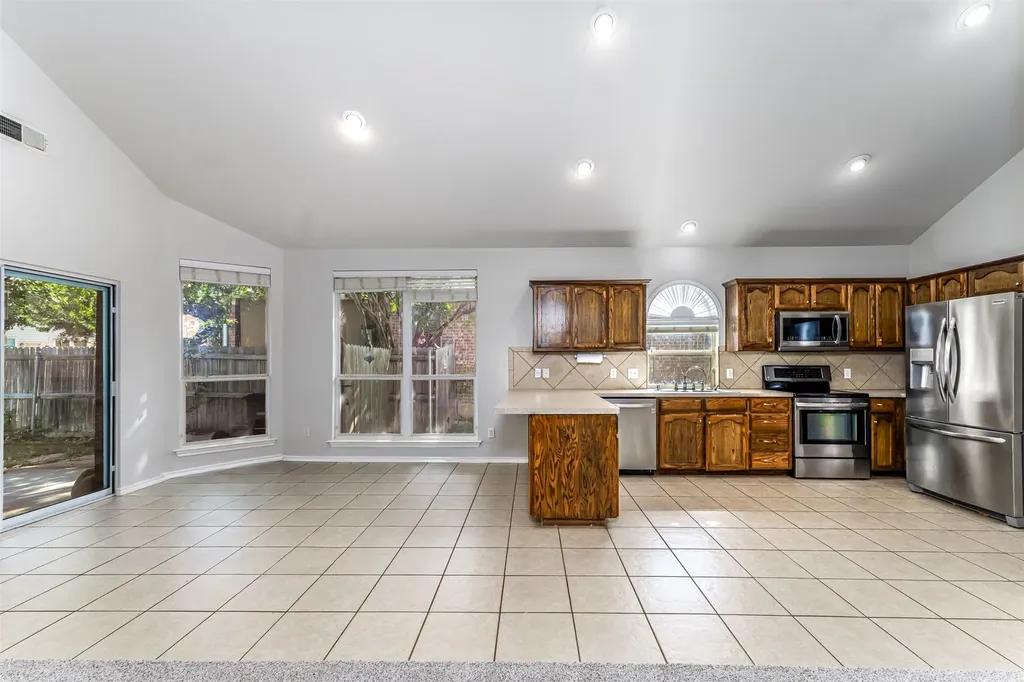 2641 Chadwick Drive Fort Worth TX 76131