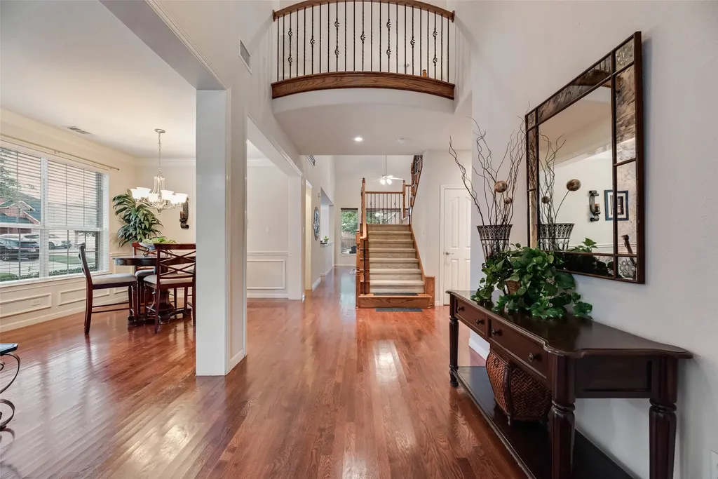 1660 Meadows Avenue Lantana TX 76226