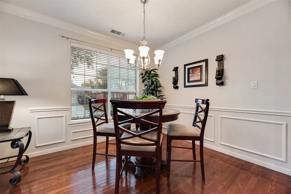 1660 Meadows Avenue Lantana TX 76226