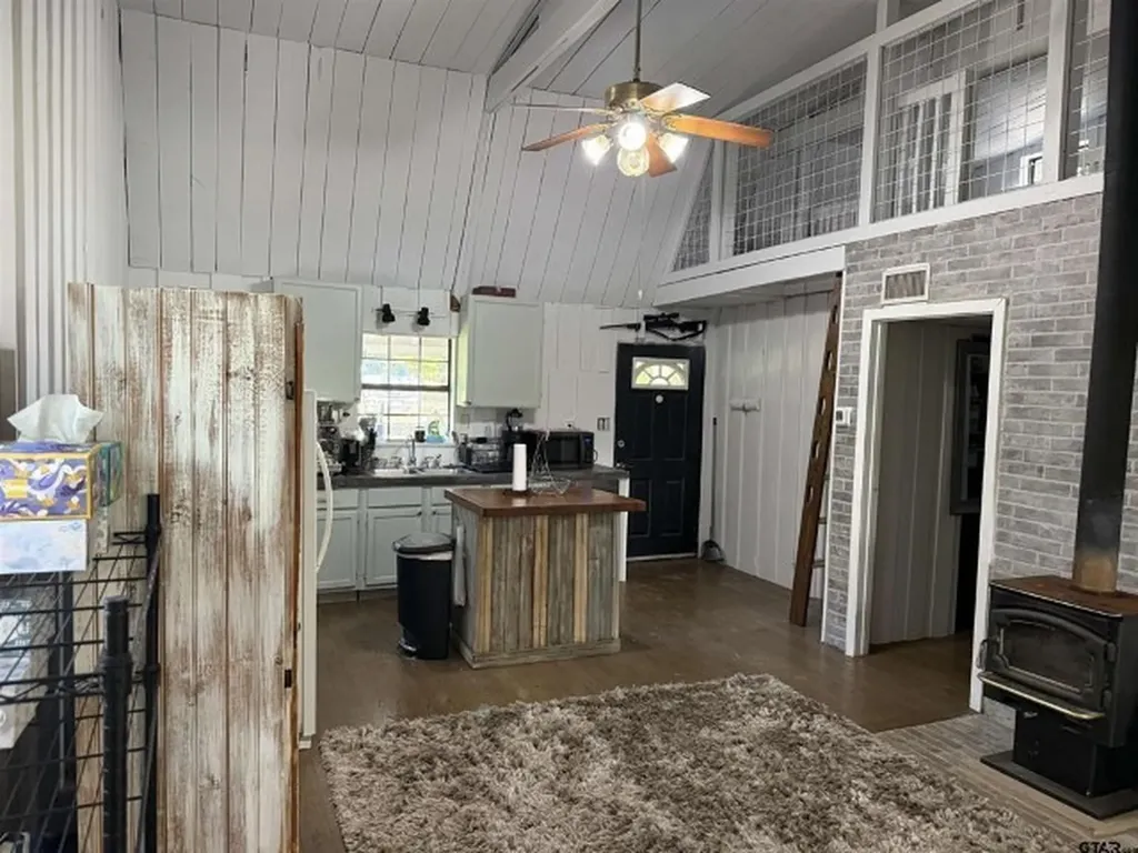 21120 Fm 16 W Lindale TX 75771