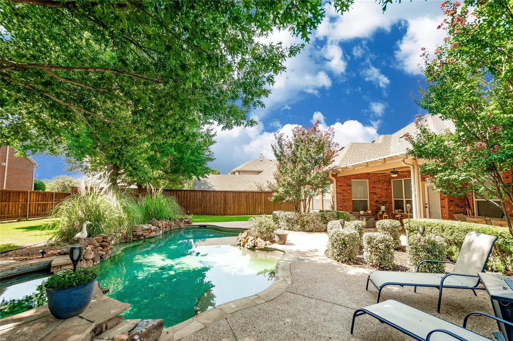 5900 Lavon Drive Flower Mound TX 75028