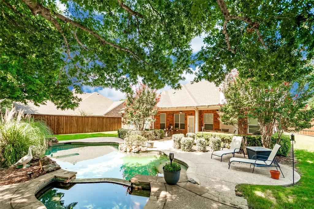 5900 Lavon Drive Flower Mound TX 75028