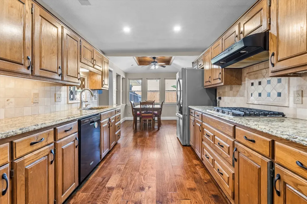 241 Raintree Drive Highland Village TX 75077
