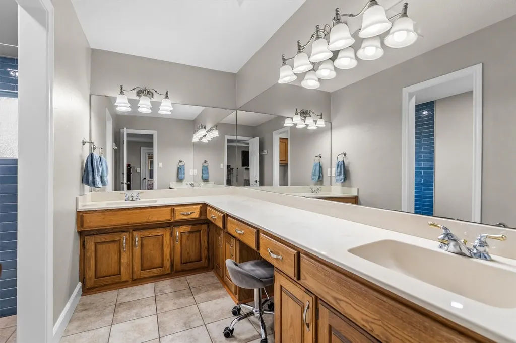 241 Raintree Drive Highland Village TX 75077