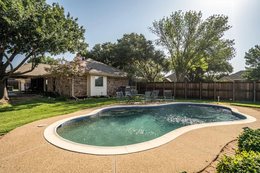 241 Raintree Drive Highland Village TX 75077